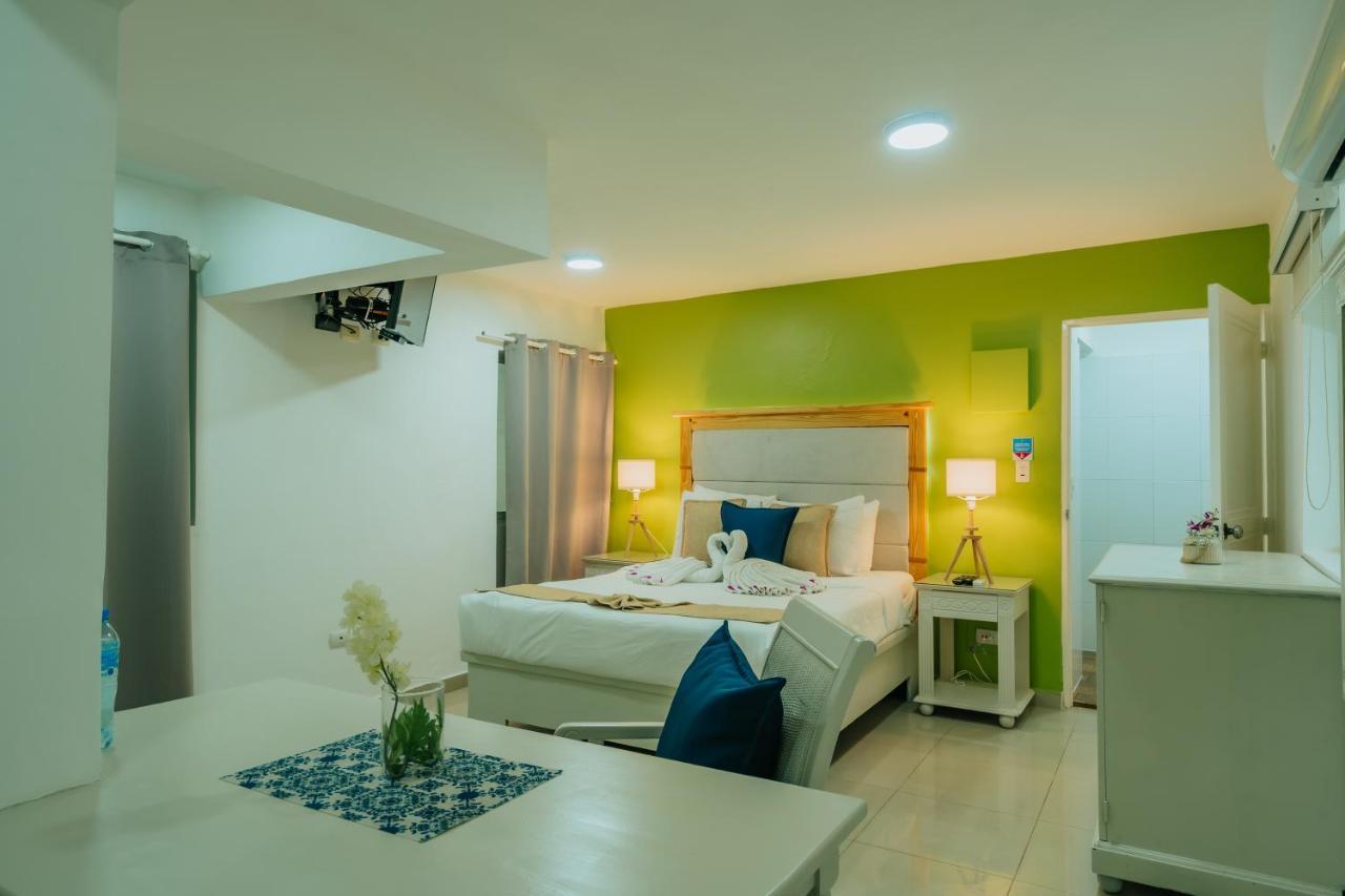Green Coast Beach Hotel ปุนตากานา ภายนอก รูปภาพ