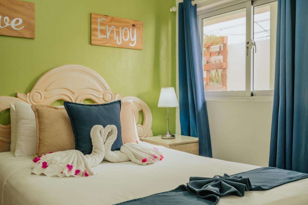Green Coast Beach Hotel ปุนตากานา ภายนอก รูปภาพ