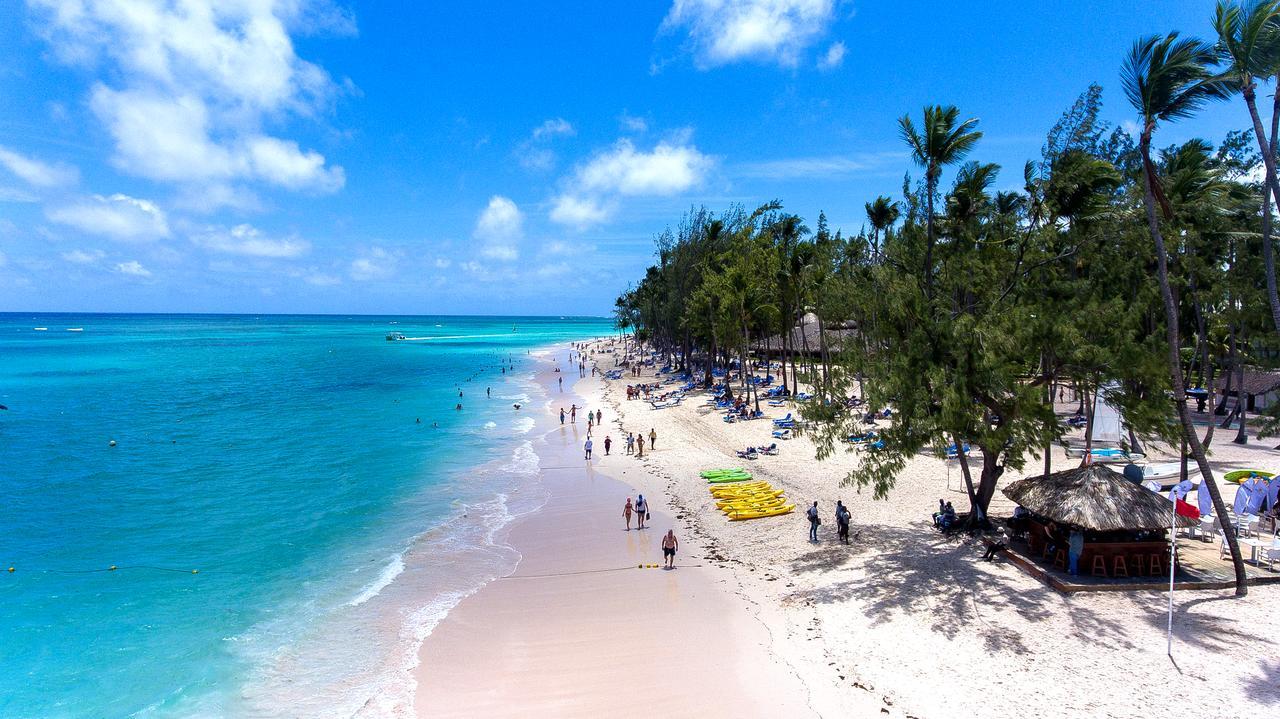 Green Coast Beach Hotel ปุนตากานา ภายนอก รูปภาพ